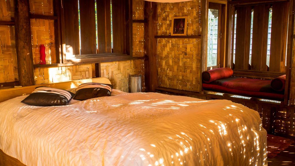 Sang Tong Huts Hotel Mae Hong Son Room photo