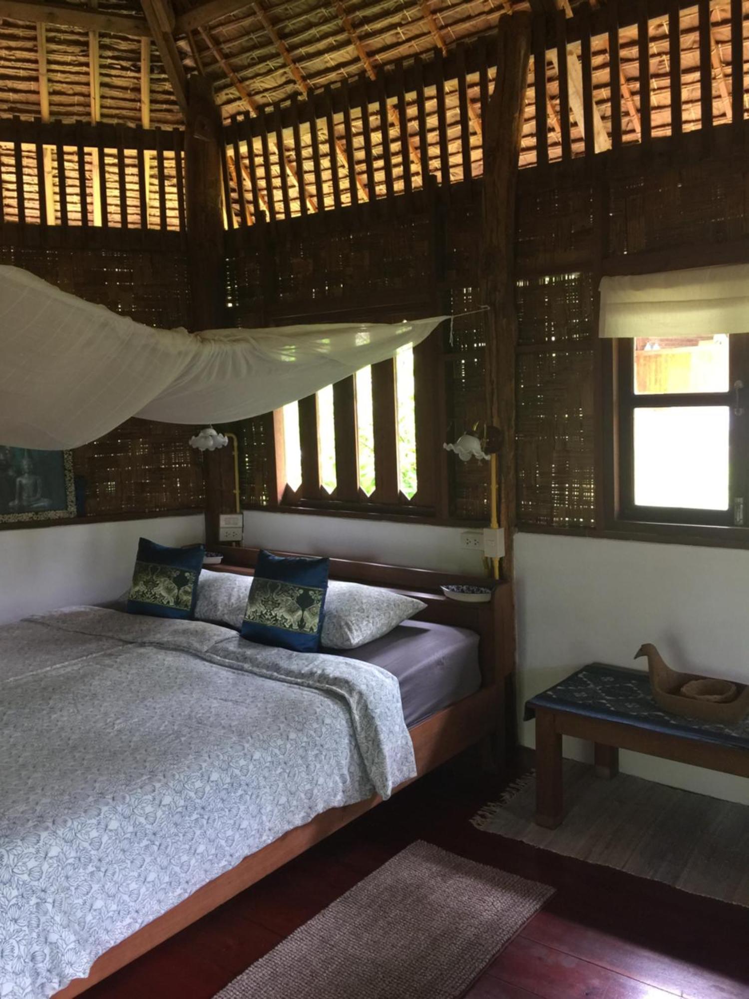 Sang Tong Huts Hotel Mae Hong Son Exterior photo