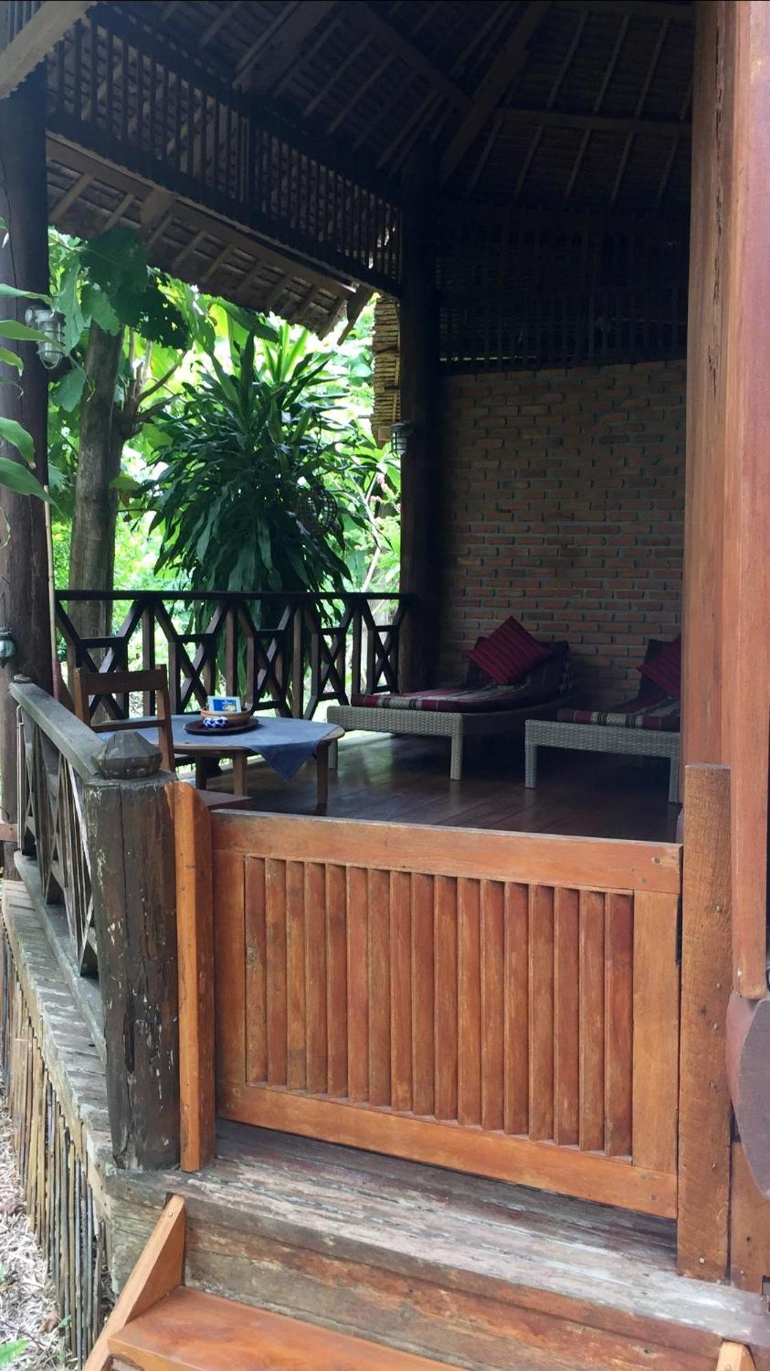 Sang Tong Huts Hotel Mae Hong Son Exterior photo