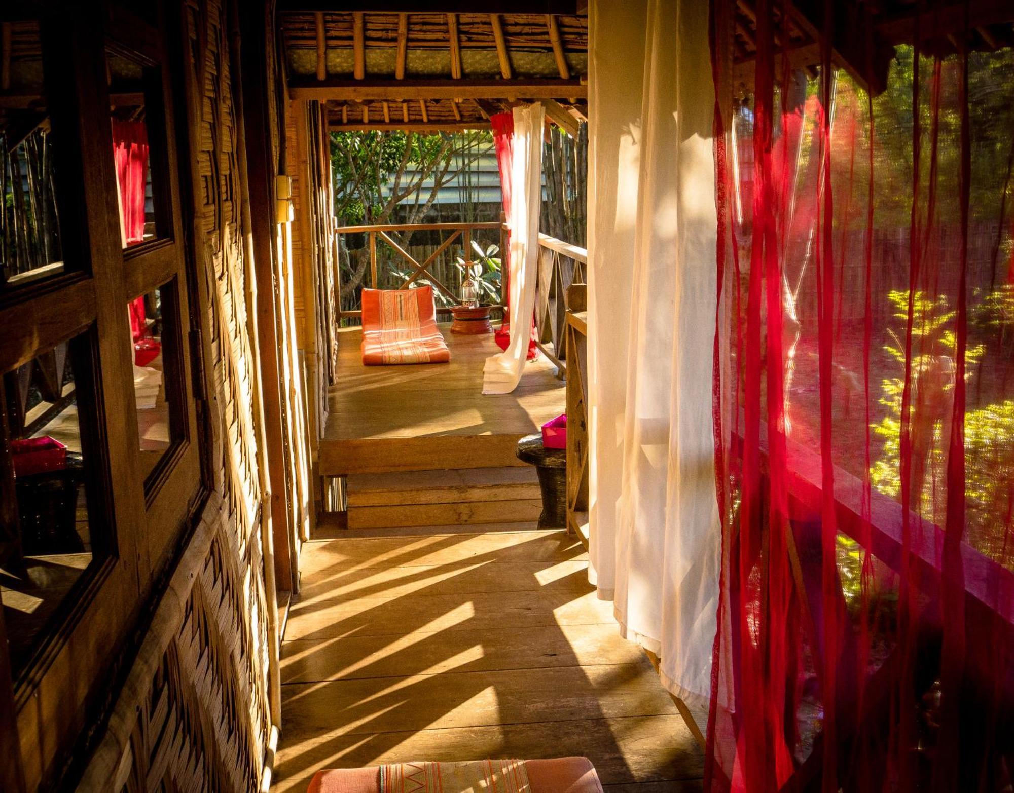 Sang Tong Huts Hotel Mae Hong Son Room photo