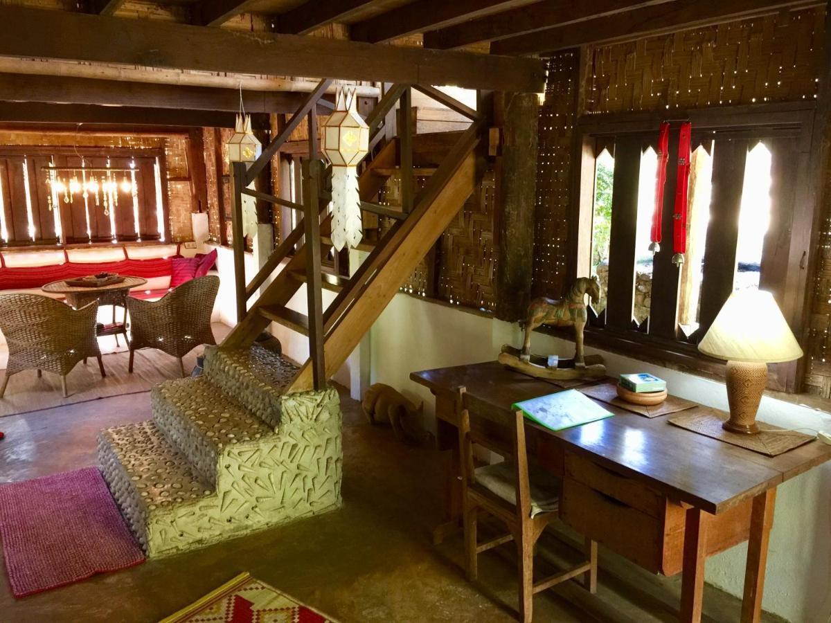 Sang Tong Huts Hotel Mae Hong Son Exterior photo