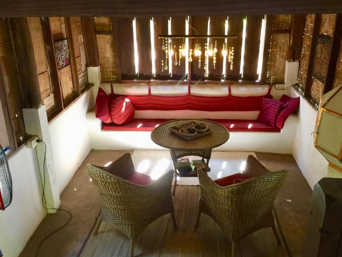 Sang Tong Huts Hotel Mae Hong Son Exterior photo